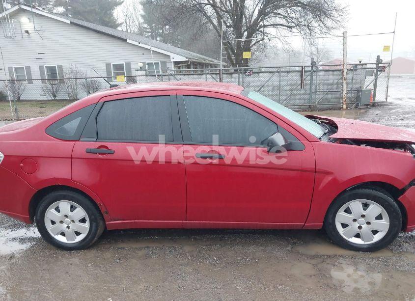 Photo 14 of 2010 Ford Focus S (VIN 1FAHP3EN9AW247994)