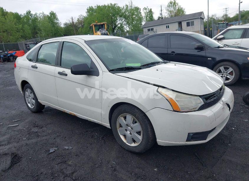 2011 Ford Focus S (VIN 1FAHP3EN9BW122351) main photo