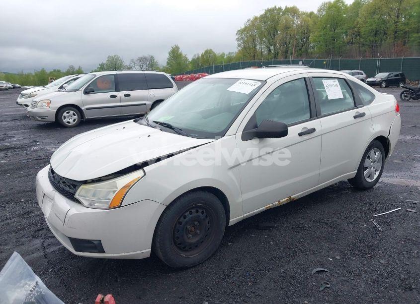 Photo 2 of 2011 Ford Focus S (VIN 1FAHP3EN9BW122351)