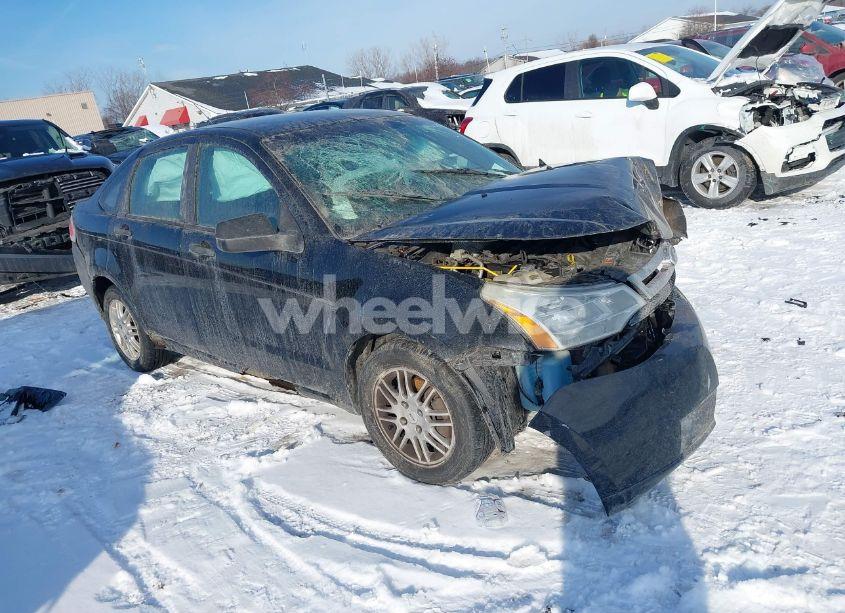2010 Ford Focus S (VIN 1FAHP3ENXAW106206) main photo