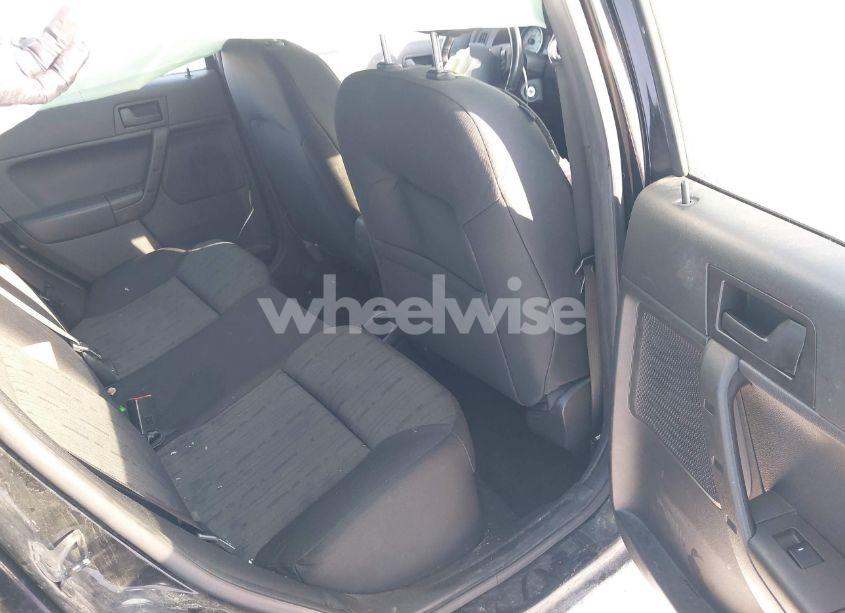 Photo 8 of 2010 Ford Focus S (VIN 1FAHP3ENXAW106206)