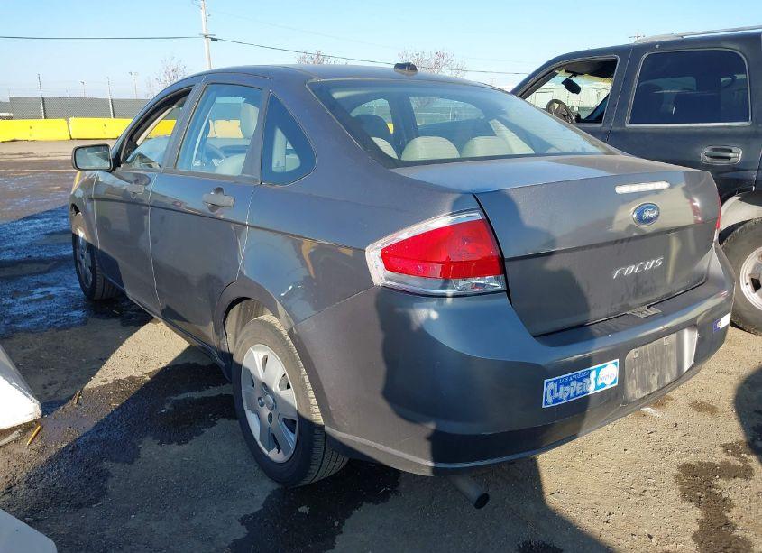 Photo 3 of 2010 Ford Focus S (VIN 1FAHP3ENXAW142767)