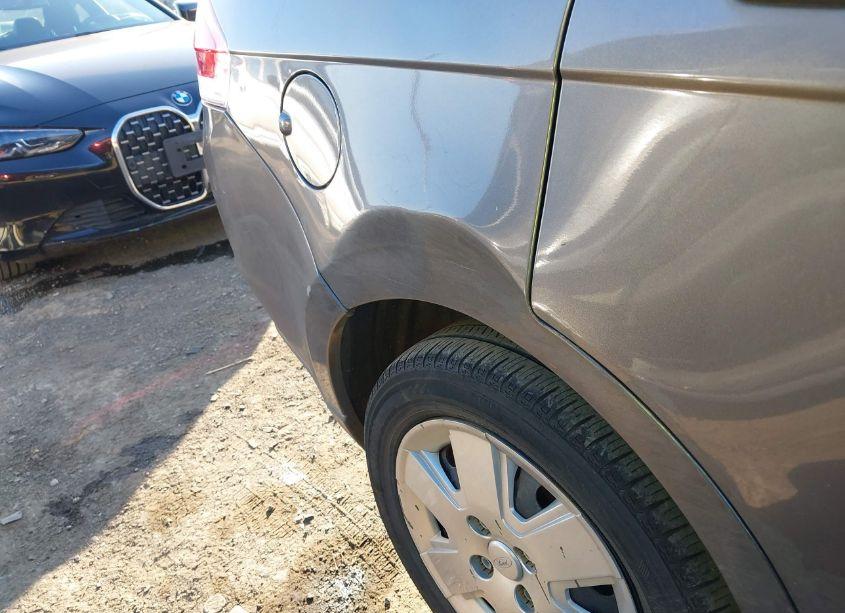 Photo 6 of 2010 Ford Focus S (VIN 1FAHP3ENXAW142767)