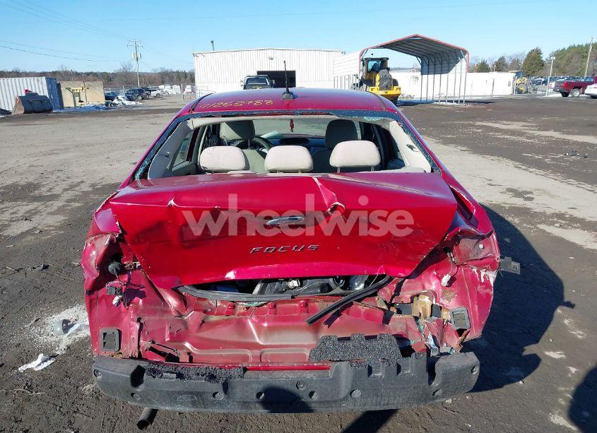 Photo 16 of 2010 Ford Focus S (VIN 1FAHP3ENXAW256235)