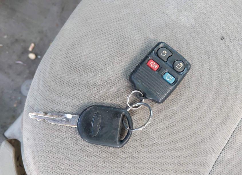 Photo 11 of 2010 Ford Focus S (VIN 1FAHP3ENXAW275495)