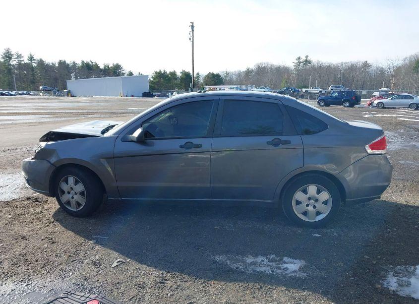 Photo 14 of 2010 Ford Focus S (VIN 1FAHP3ENXAW275495)