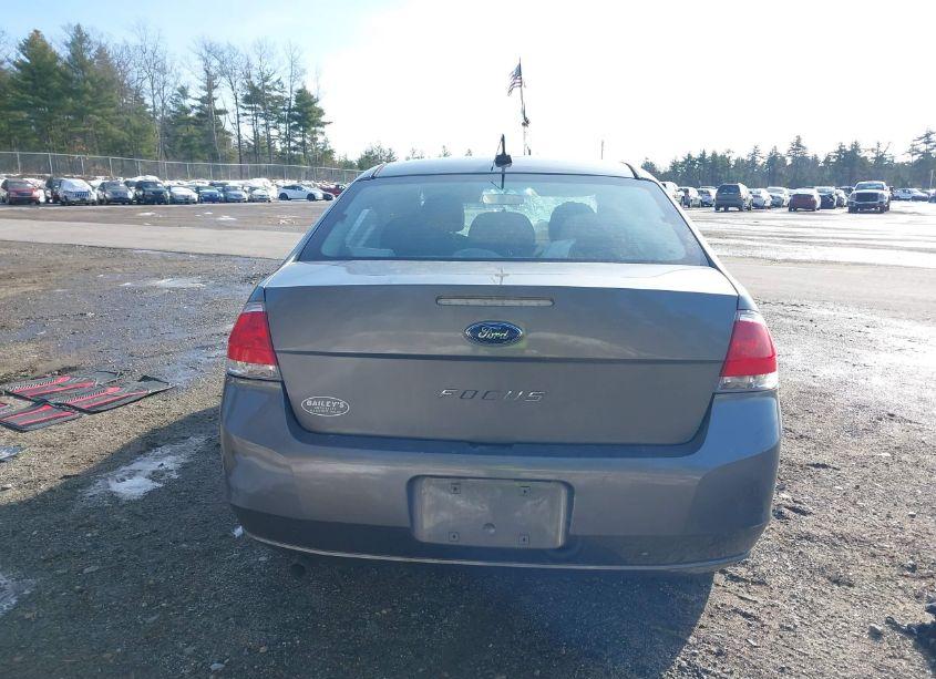 Photo 16 of 2010 Ford Focus S (VIN 1FAHP3ENXAW275495)