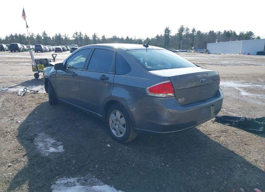 Photo 3 of 2010 Ford Focus S (VIN 1FAHP3ENXAW275495)