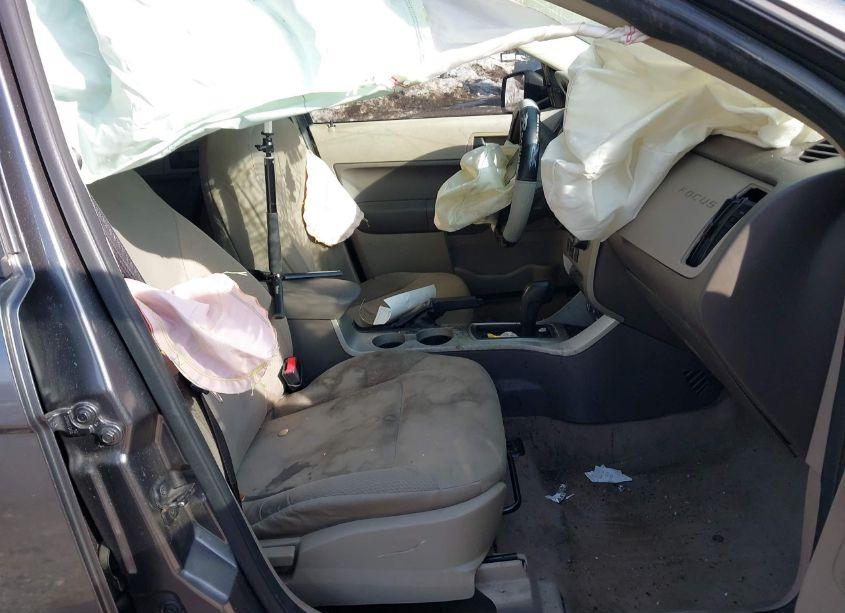 Photo 5 of 2010 Ford Focus S (VIN 1FAHP3ENXAW275495)