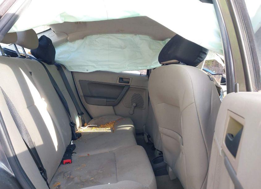 Photo 8 of 2010 Ford Focus S (VIN 1FAHP3ENXAW275495)