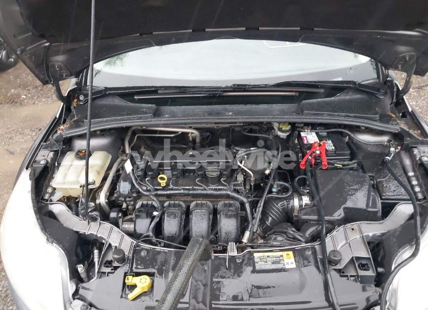 Photo 10 of 2012 Ford Focus SE (VIN 1FAHP3F20CL138736)