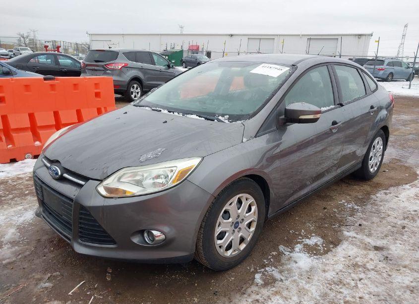 Photo 2 of 2012 Ford Focus SE (VIN 1FAHP3F20CL182851)