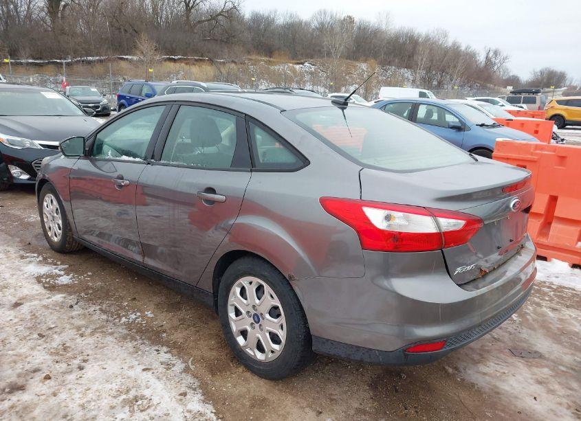 Photo 3 of 2012 Ford Focus SE (VIN 1FAHP3F20CL182851)