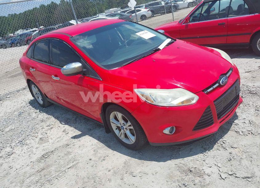 2012 Ford Focus SE (VIN 1FAHP3F20CL205755) main photo