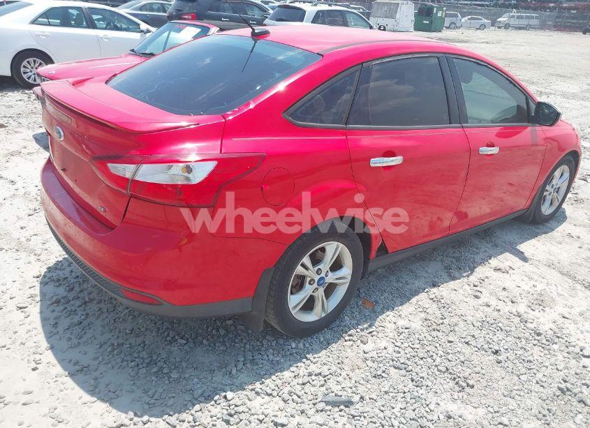 Photo 4 of 2012 Ford Focus SE (VIN 1FAHP3F20CL205755)