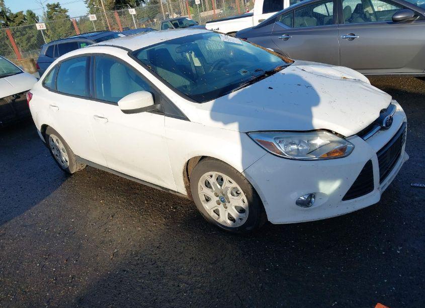 2012 Ford Focus SE (VIN 1FAHP3F20CL258665) main photo