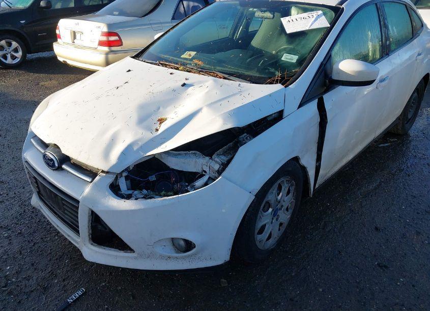 Photo 6 of 2012 Ford Focus SE (VIN 1FAHP3F20CL258665)