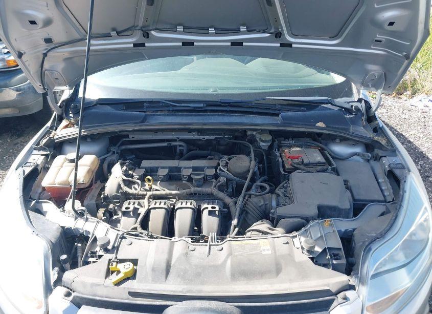 Photo 10 of 2012 Ford Focus SE (VIN 1FAHP3F20CL371631)