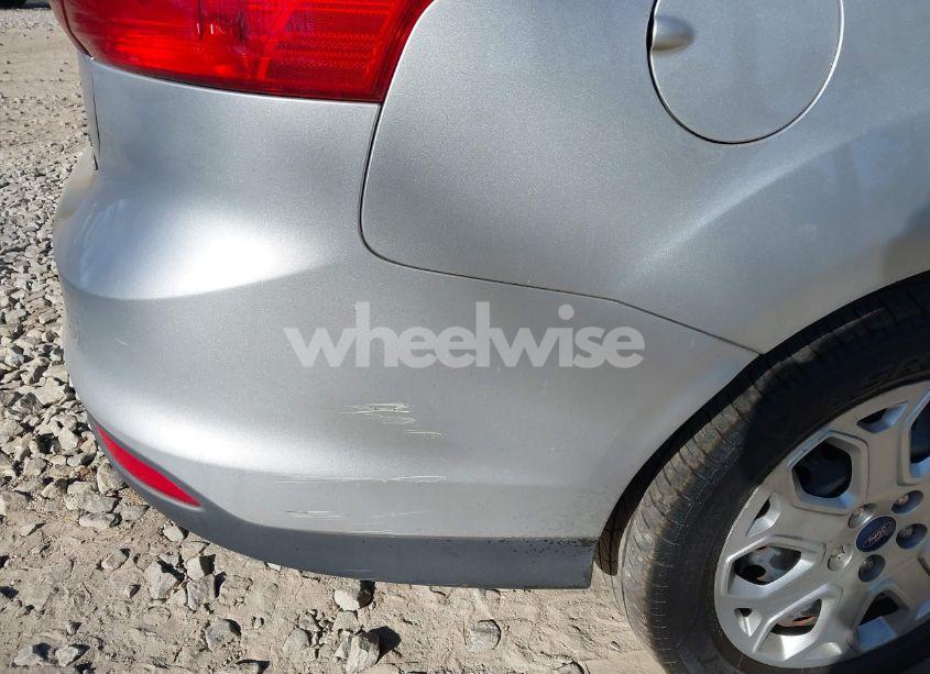 Photo 14 of 2012 Ford Focus SE (VIN 1FAHP3F20CL372603)