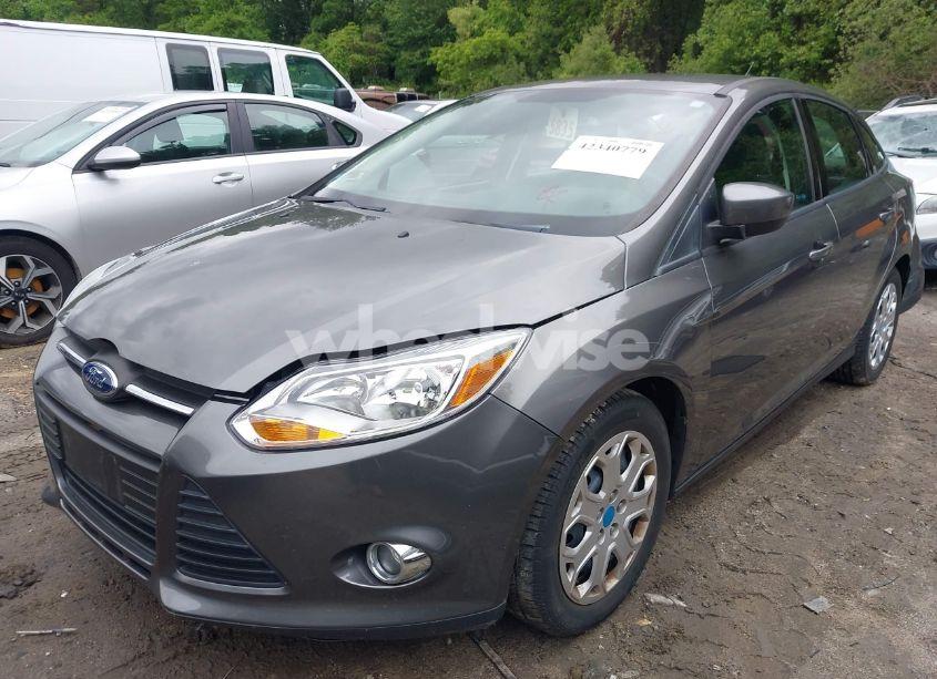 Photo 2 of 2012 Ford Focus SE (VIN 1FAHP3F20CL441810)