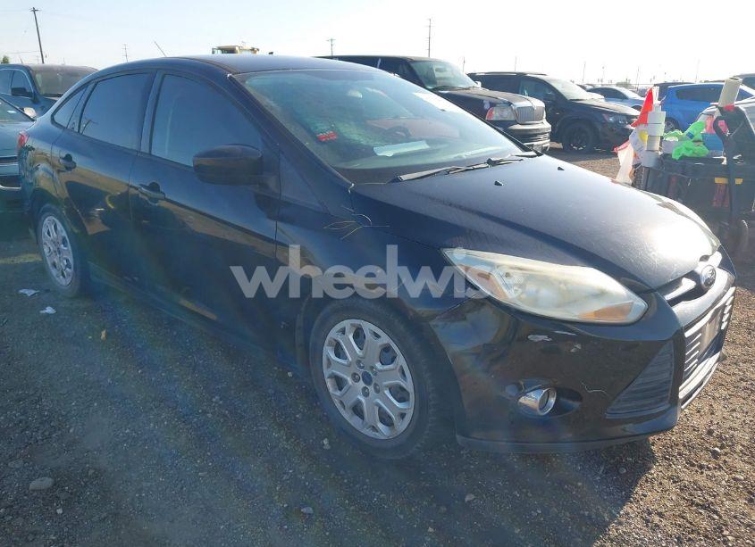 2012 Ford Focus SE (VIN 1FAHP3F20CL455495) main photo