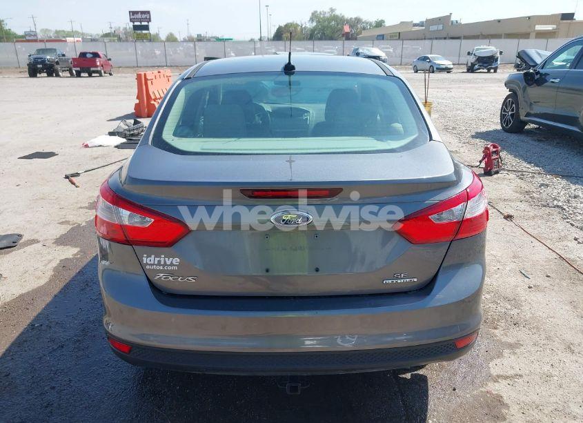 Photo 17 of 2012 Ford Focus SE (VIN 1FAHP3F20CL456565)