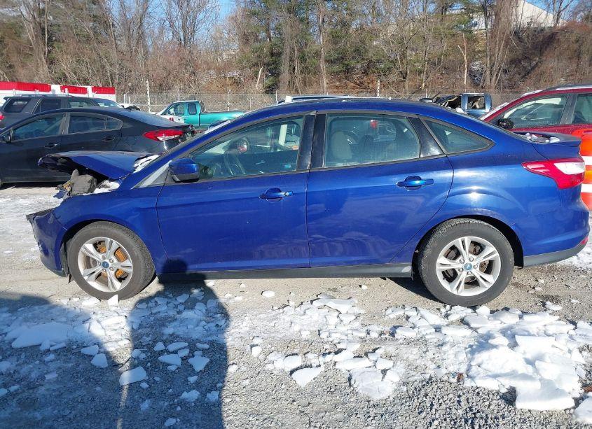 Photo 13 of 2012 Ford Focus SE (VIN 1FAHP3F20CL471910)