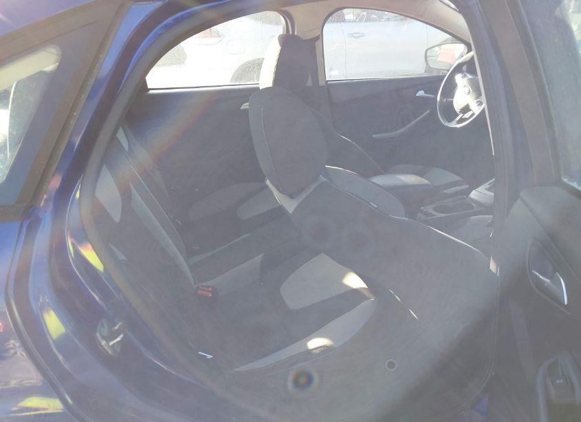 Photo 7 of 2012 Ford Focus SE (VIN 1FAHP3F20CL471910)