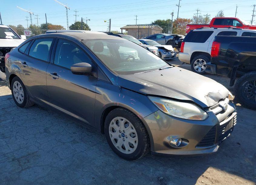 2012 Ford Focus SE (VIN 1FAHP3F21CL154010) main photo