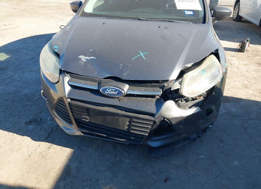 Photo 6 of 2012 Ford Focus SE (VIN 1FAHP3F21CL154010)