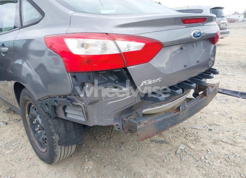 Photo 13 of 2012 Ford Focus SE (VIN 1FAHP3F21CL156730)