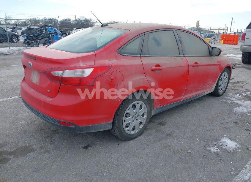 Photo 4 of 2012 Ford Focus SE (VIN 1FAHP3F21CL160454)