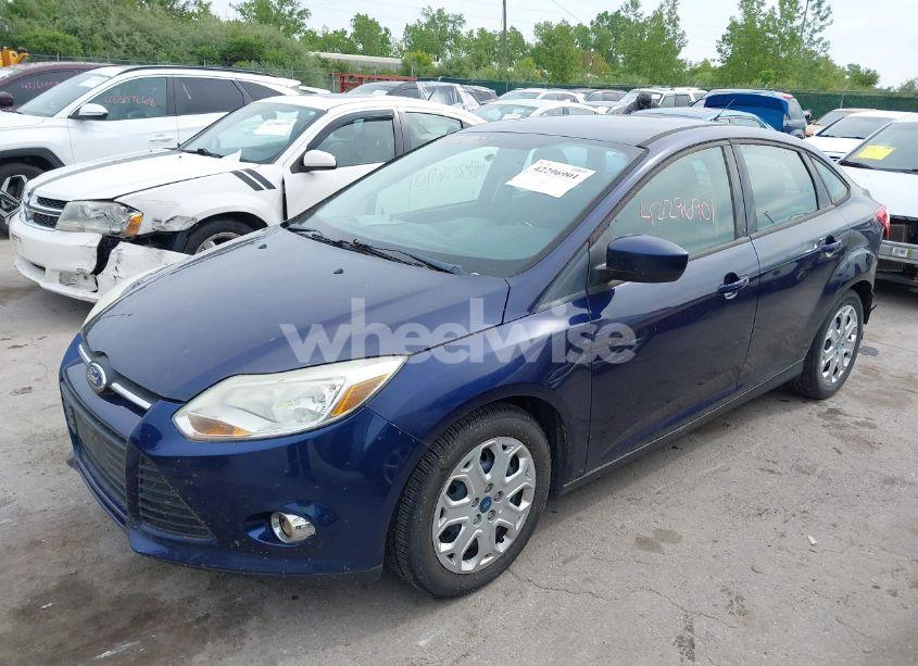 Photo 2 of 2012 Ford Focus SE (VIN 1FAHP3F21CL163449)