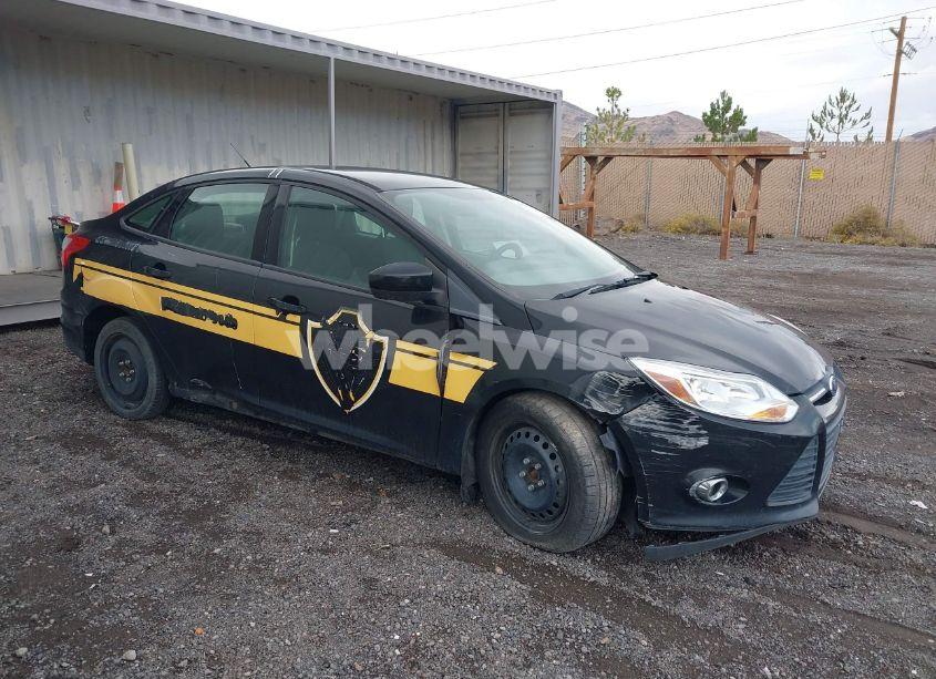 2012 Ford Focus SE (VIN 1FAHP3F21CL163564) main photo