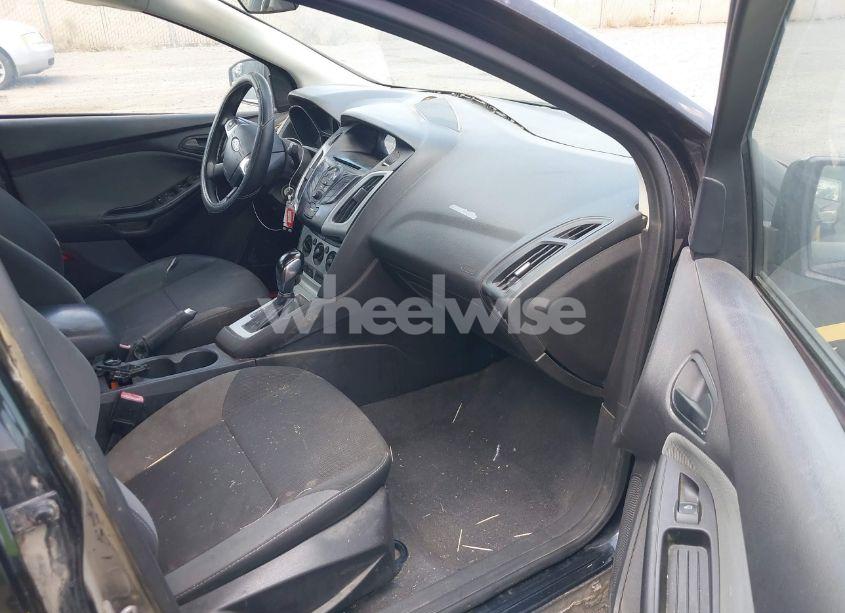 Photo 5 of 2012 Ford Focus SE (VIN 1FAHP3F21CL163564)