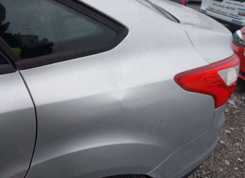 Photo 14 of 2012 Ford Focus SE (VIN 1FAHP3F21CL172314)