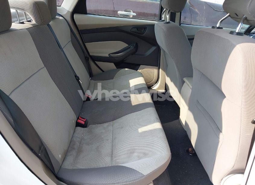 Photo 8 of 2012 Ford Focus SE (VIN 1FAHP3F21CL192126)