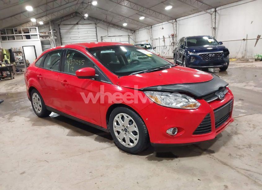 2012 Ford Focus SE (VIN 1FAHP3F21CL216179) main photo