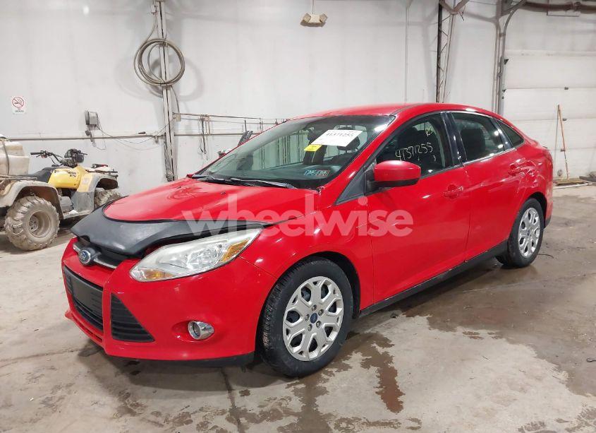 Photo 2 of 2012 Ford Focus SE (VIN 1FAHP3F21CL216179)