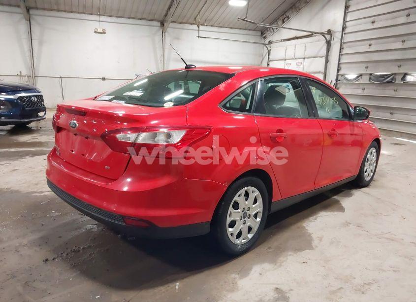 Photo 4 of 2012 Ford Focus SE (VIN 1FAHP3F21CL216179)