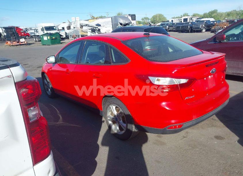 Photo 3 of 2012 Ford Focus SE (VIN 1FAHP3F21CL241308)