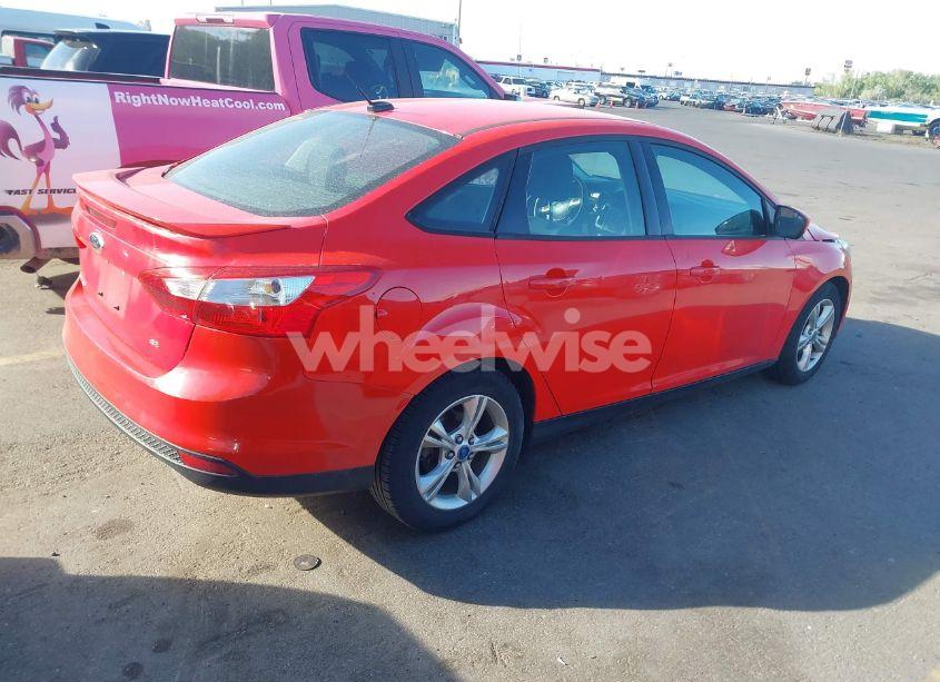 Photo 4 of 2012 Ford Focus SE (VIN 1FAHP3F21CL241308)