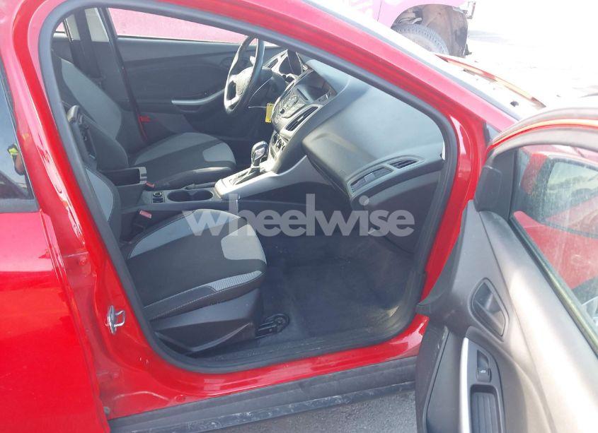 Photo 5 of 2012 Ford Focus SE (VIN 1FAHP3F21CL241308)