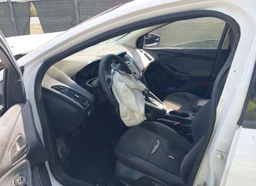 Photo 5 of 2012 Ford Focus SE (VIN 1FAHP3F21CL289732)