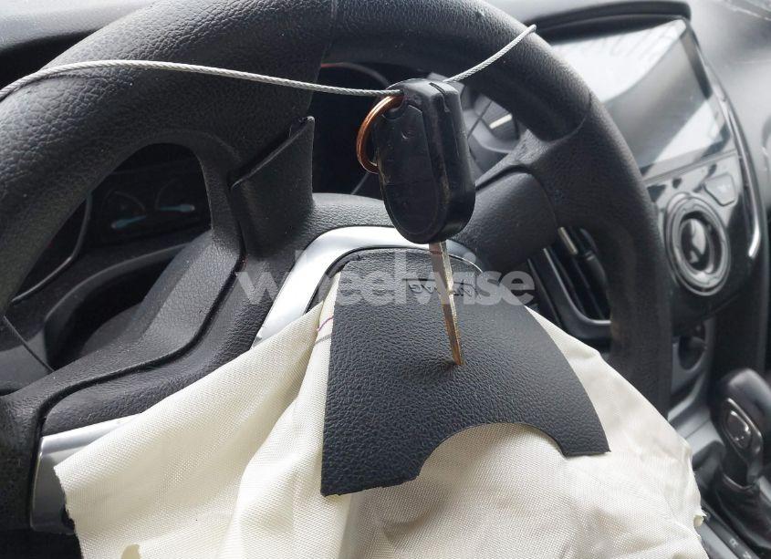 Photo 11 of 2012 Ford Focus SE (VIN 1FAHP3F21CL300499)