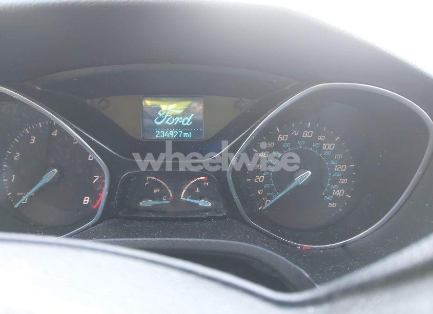 Photo 15 of 2012 Ford Focus SE (VIN 1FAHP3F21CL300499)