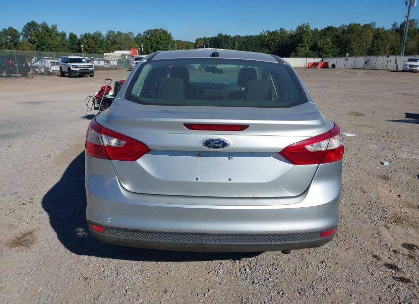 Photo 16 of 2012 Ford Focus SE (VIN 1FAHP3F21CL310854)