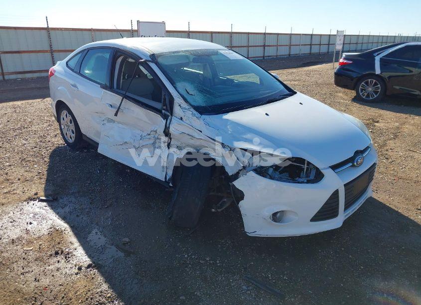 2012 Ford Focus SE (VIN 1FAHP3F21CL320753) main photo