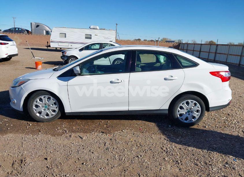 Photo 14 of 2012 Ford Focus SE (VIN 1FAHP3F21CL320753)