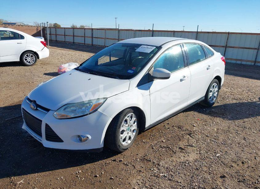 Photo 2 of 2012 Ford Focus SE (VIN 1FAHP3F21CL320753)